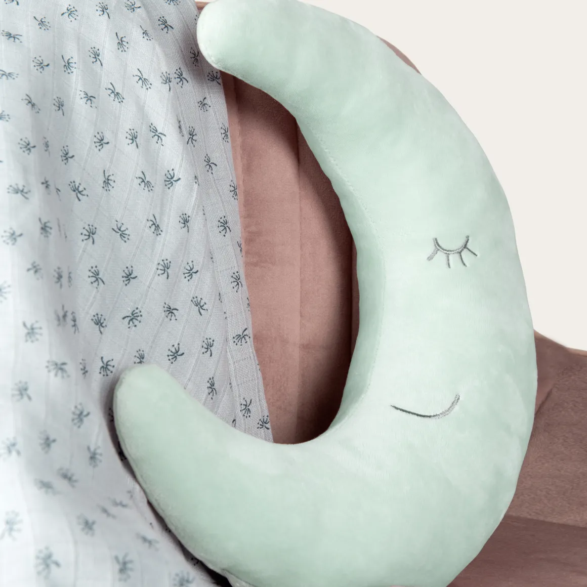 Cuscino cuddy luna frosty green – roba